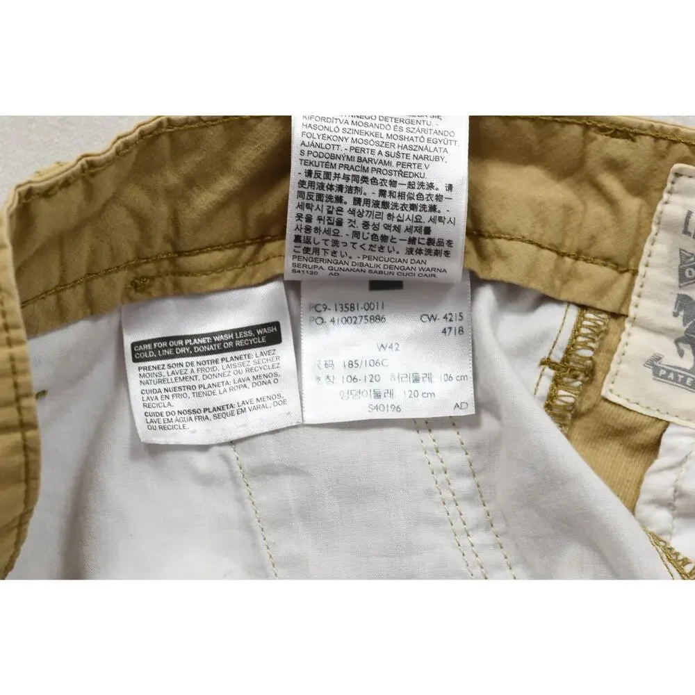 Levi's Men's Cargo Shorts Size W42 Tan Khaki Cotton Blend Casual Outdoor Multi-P